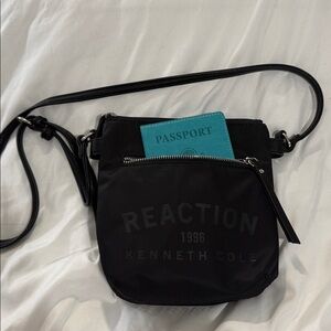 Kenneth Cole Reaction crossbody bag